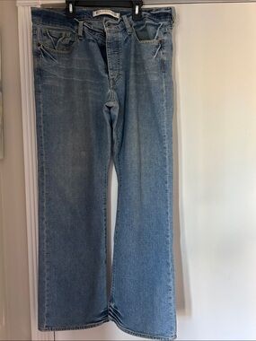 Size 36 Express Men's Relaxed Light Blue Denim Jeans